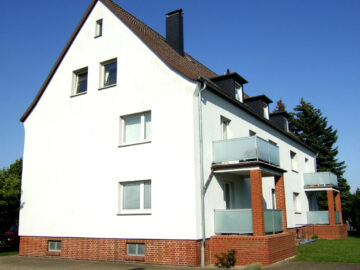Gepflegte 3-Zimmer-Wohnung mit Einbauküche in Hänigsen/Riedel! (AK/M-3194), 31311 Uetze, Dachgeschosswohnung