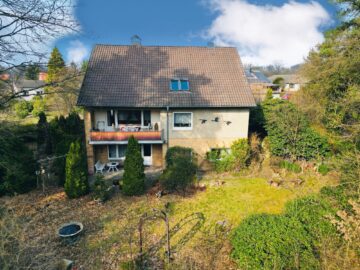 Ihr eigenes Naturidyll mit Potenzial: Charmante Altbauvilla mit großem Grundstück! (AG-6417), 29345 Unterlüß, Einfamilienhaus